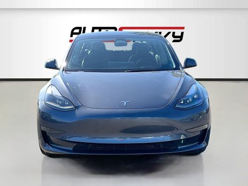 Used 2023 Tesla Model 3 Standard Range RWD image 2