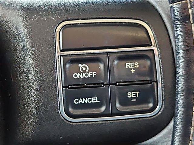 Used 2011 Jeep Wrangler Unlimited Sahara w/ Connectivity Group AWD/4WD image 22