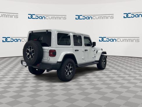 Used 2021 Jeep Wrangler Unlimited Sahara AWD/4WD image 8