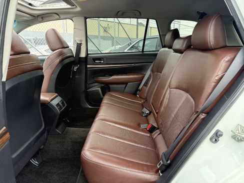 Used 2013 Subaru Outback 3.6R Limited w/ Special Appearance Pkg AWD/4WD image 13