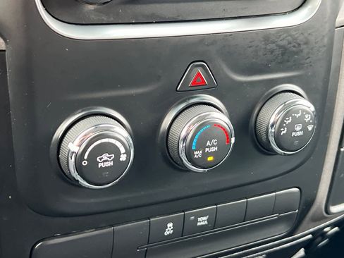 Used 2017 RAM 1500 Express image 22