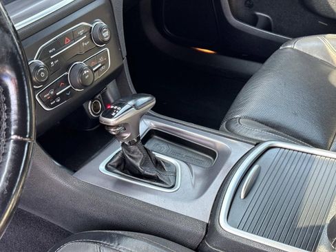 Used 2019 Dodge Charger SXT w/ Leather Interior Group RWD image 30