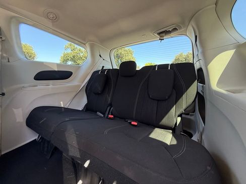 Used 2023 Chrysler Voyager LX FWD image 37
