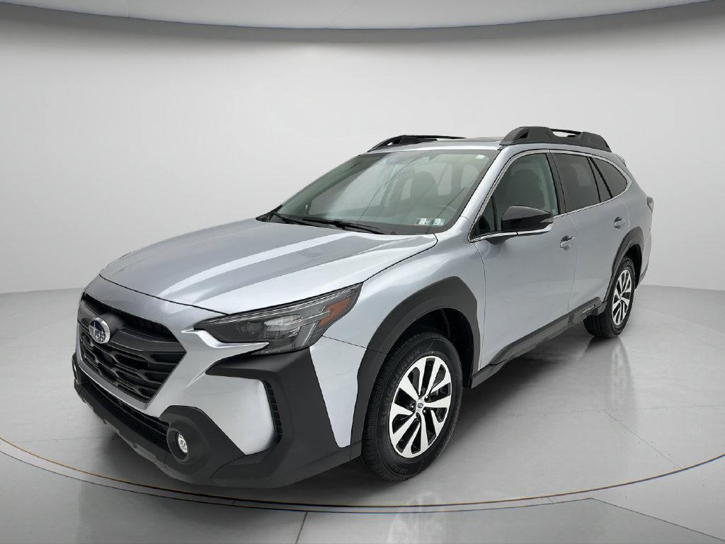 Used 2025 Subaru Outback Premium AWD/4WD image 3