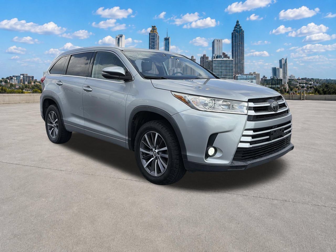 Used 2018 Toyota Highlander XLE FWD image 28