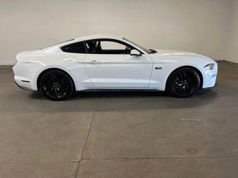 Used 2018 Ford Mustang GT Premium w/ GT Performance Package RWD image 2