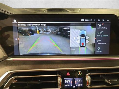 Used 2022 BMW X7 xDrive40i w/ Premium Package image 25