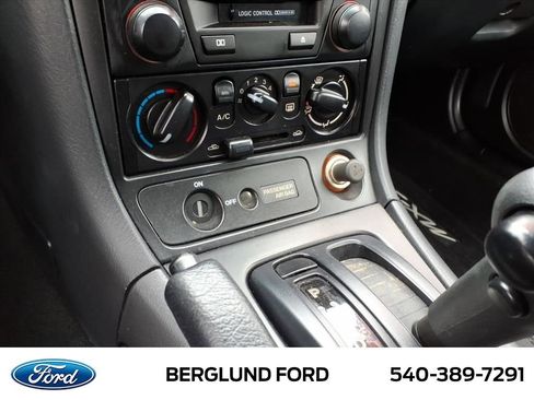 Used 2002 MAZDA MX-5 Miata image 25