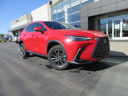 Used 2024 Lexus NX 350h AWD w/ Vision Package image 13