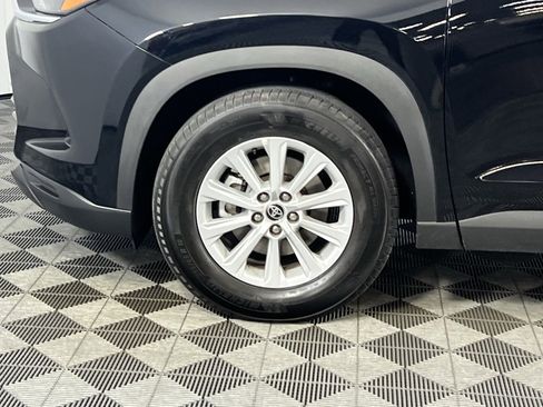 Used 2025 Toyota Grand Highlander AWD image 8