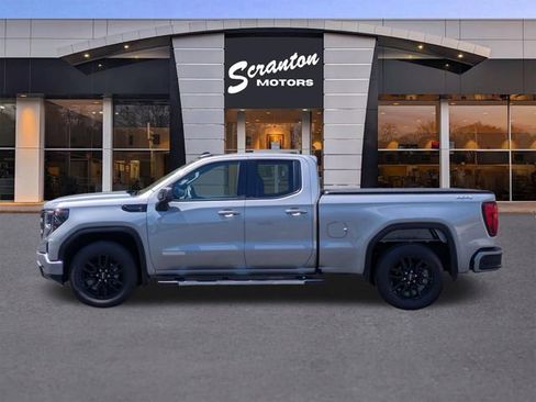 Used 2023 GMC Sierra 1500 Elevation AWD/4WD image 2