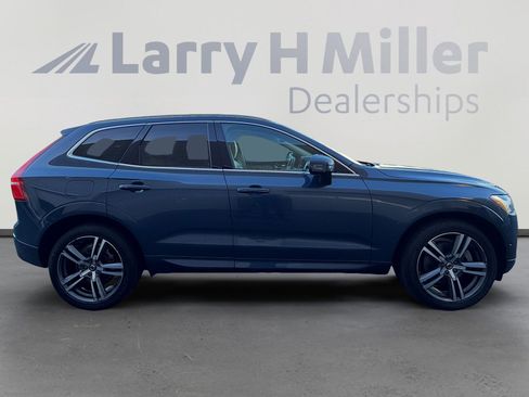 Used 2018 Volvo XC60 T6 Momentum w/ Convenience Package image 6