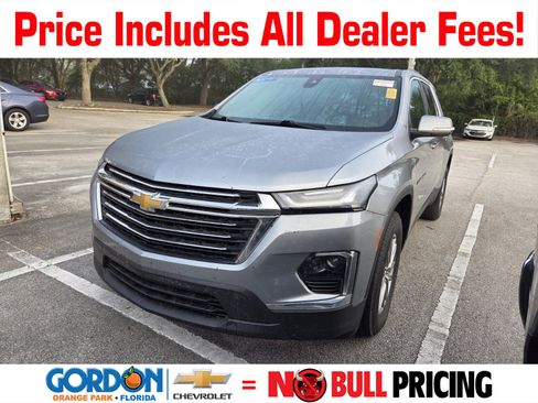 Certified 2023 Chevrolet Traverse LT FWD image 1