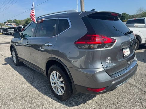 Used 2017 Nissan Rogue SV w/ Sun & Sound Touring Package AWD/4WD image 7