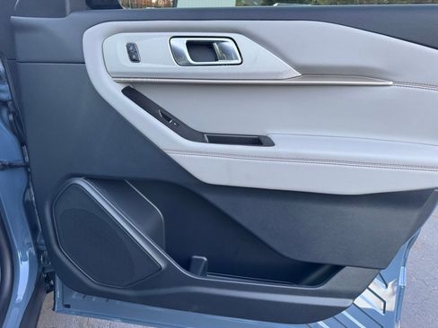 New 2026 Ford Explorer Active w/ Active Comfort Package image 24