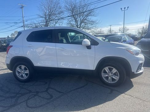 Used 2020 Chevrolet Trax LS w/ Tint and Cruise Package AWD/4WD image 6