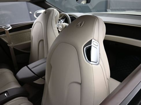 Used 2022 Bentley Continental GT image 25