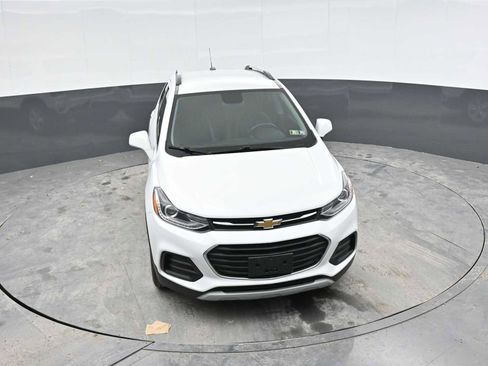 Used 2019 Chevrolet Trax LT w/ LT Convenience Package FWD image 33