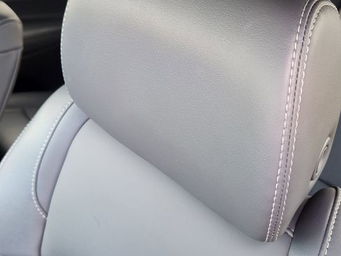 Certified 2024 Buick Enclave Essence image 15