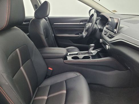 Used 2023 Nissan Altima 2.5 SR FWD image 21