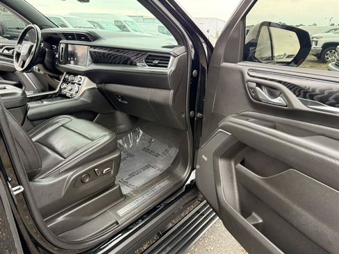 Used 2022 GMC Yukon XL Denali w/ Max Trailering Package AWD/4WD image 10