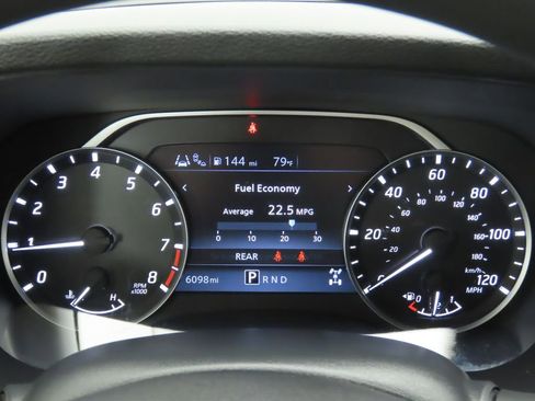 Used 2024 Nissan Frontier SV w/ Technology Package image 34