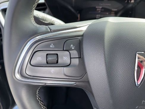 Used 2025 Buick Encore GX Preferred FWD image 31