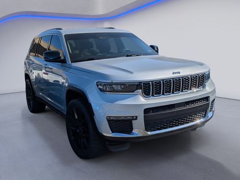 Used 2022 Jeep Grand Cherokee L Limited AWD/4WD image 5