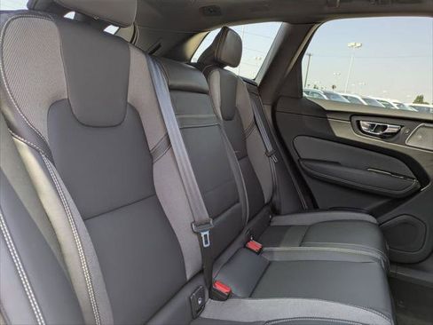 Used 2022 Volvo XC60 T8 R-Design w/ Advanced Package AWD/4WD image 24