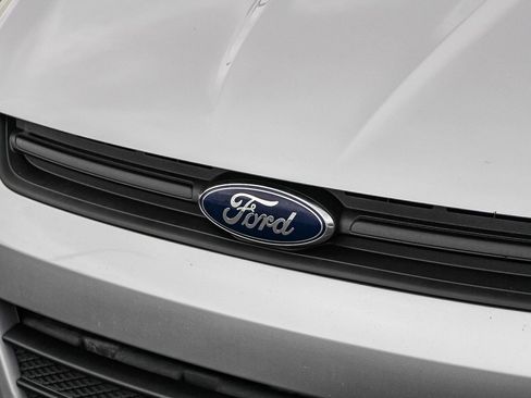 Used 2016 Ford Escape S image 6