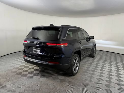 Used 2024 Jeep Grand Cherokee Limited 4xe w/ Luxury Tech Group II AWD/4WD image 8