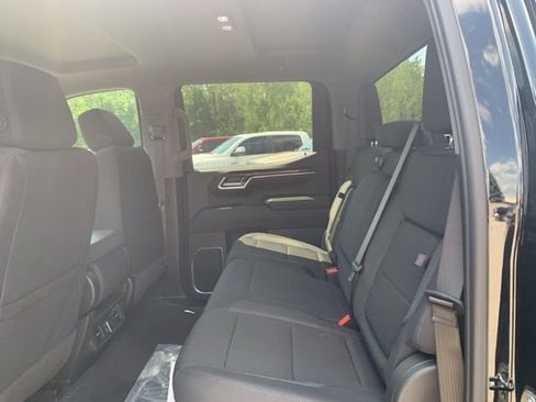 New 2026 GMC Sierra 1500 Elevation image 25