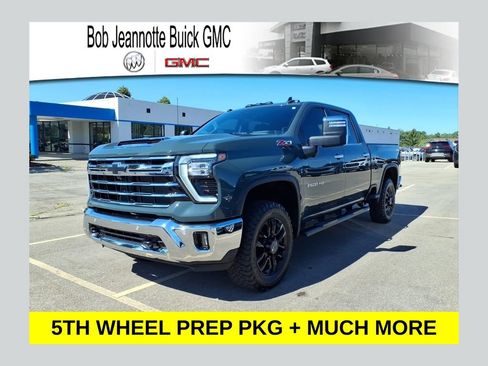 Used 2025 Chevrolet Silverado 2500 LTZ w/ LTZ Convenience Package AWD/4WD image 1