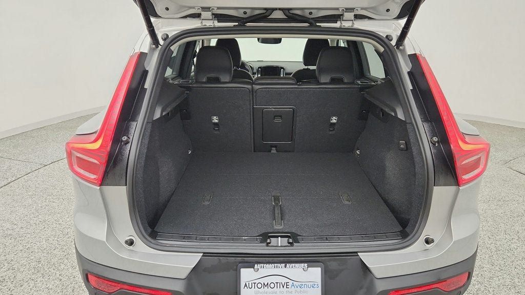 Used 2025 Volvo XC40 B5 Ultra w/ Climate Package AWD/4WD image 20