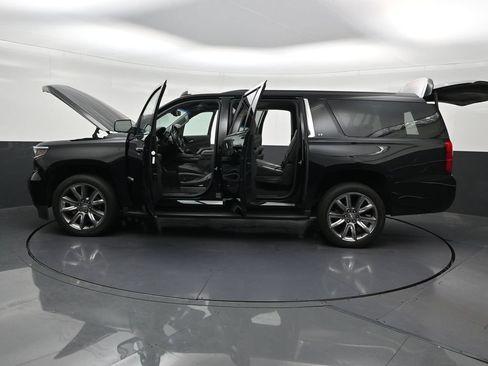 Used 2019 Chevrolet Suburban LT AWD/4WD image 33