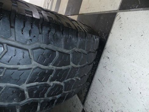 Used 2021 Chevrolet Tahoe LT image 37