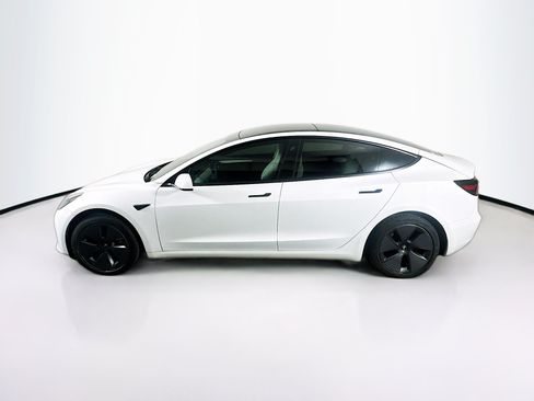 Used 2023 Tesla Model 3 Standard Range RWD image 4