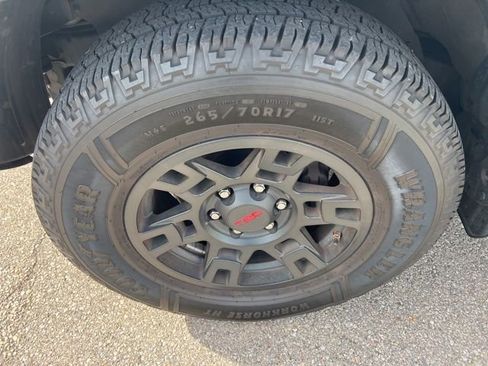 Used 2019 Toyota 4Runner TRD Off-Road Premium AWD/4WD image 8