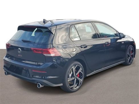 New 2026 Volkswagen GTI SE image 4