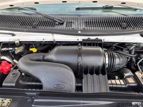 Used 2016 Ford E-350 and Econoline 350 Super Duty RWD image 11