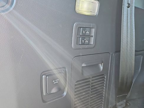 Used 2022 Lexus LX 600 F Sport image 43