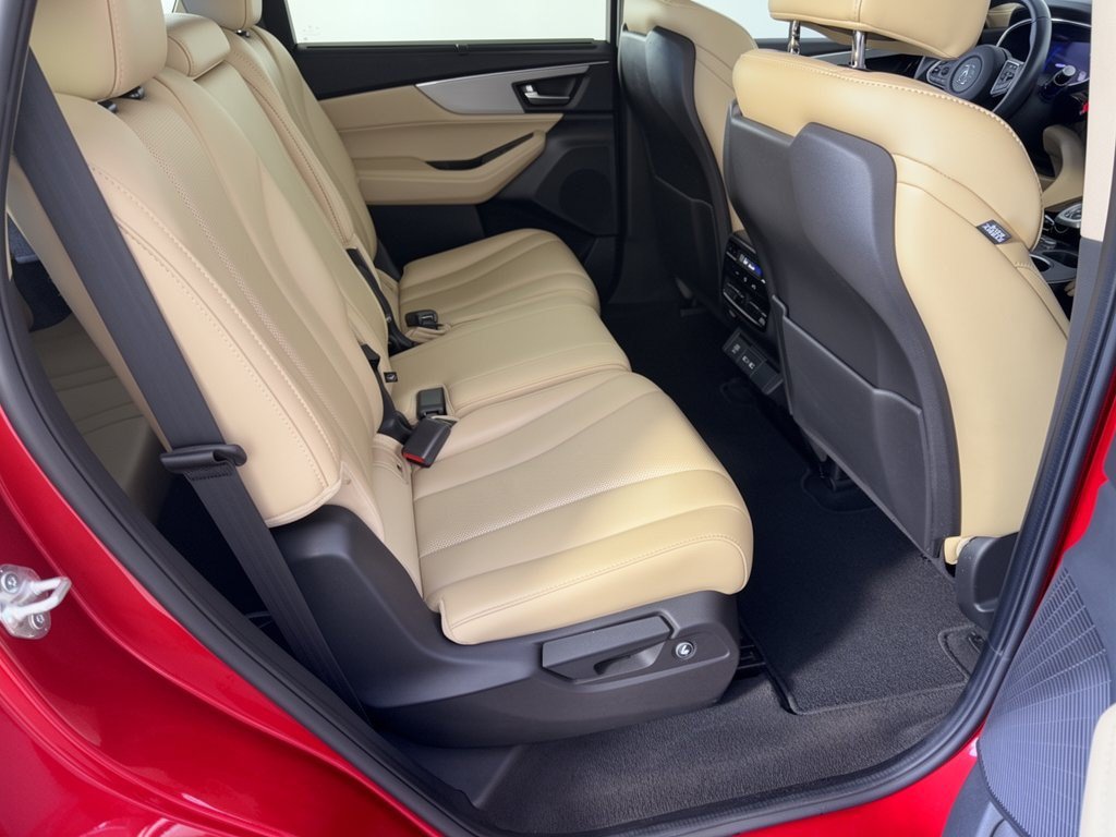 Used 2022 Acura MDX w/ Technology Package AWD/4WD image 29