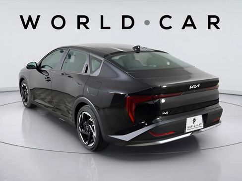 Certified 2025 Kia K4 EX FWD image 5