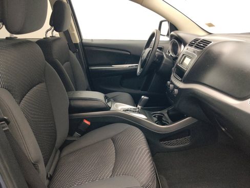 Used 2017 Dodge Journey SXT w/ Comfort/Convenience Group FWD image 21