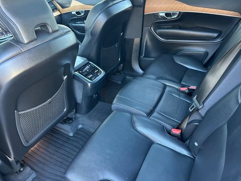 Certified 2023 Volvo XC90 B5 Plus AWD/4WD image 13