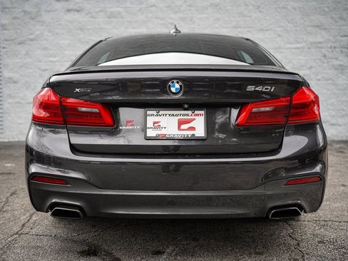 Used 2019 BMW 540i xDrive w/ M Sport Package image 13