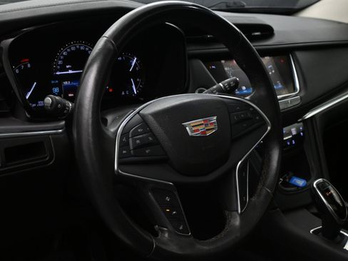 Used 2017 Cadillac XT5 Premium Luxury FWD image 19