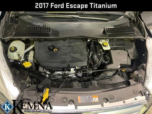 Used 2017 Ford Escape Titanium image 22