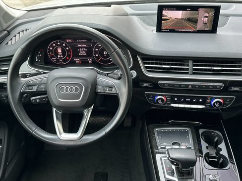 Used 2019 Audi Q7 3.0T Prestige w/ Prestige Package AWD/4WD image 13