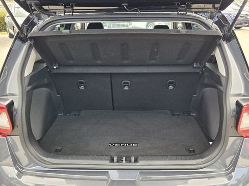 Certified 2023 Hyundai Venue Limited w/ Cargo Package image 13